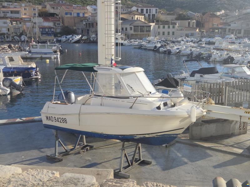 Jeanneau Merry Fisher 585