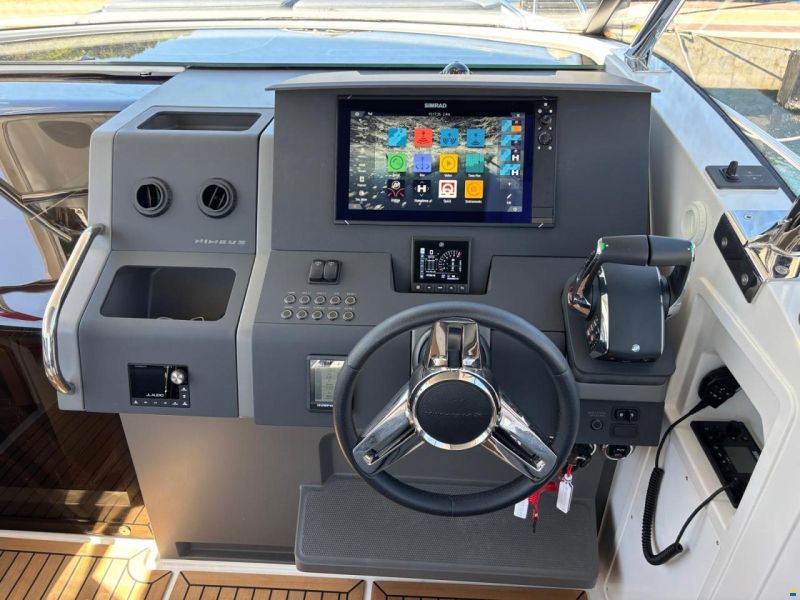 Nimbus W11