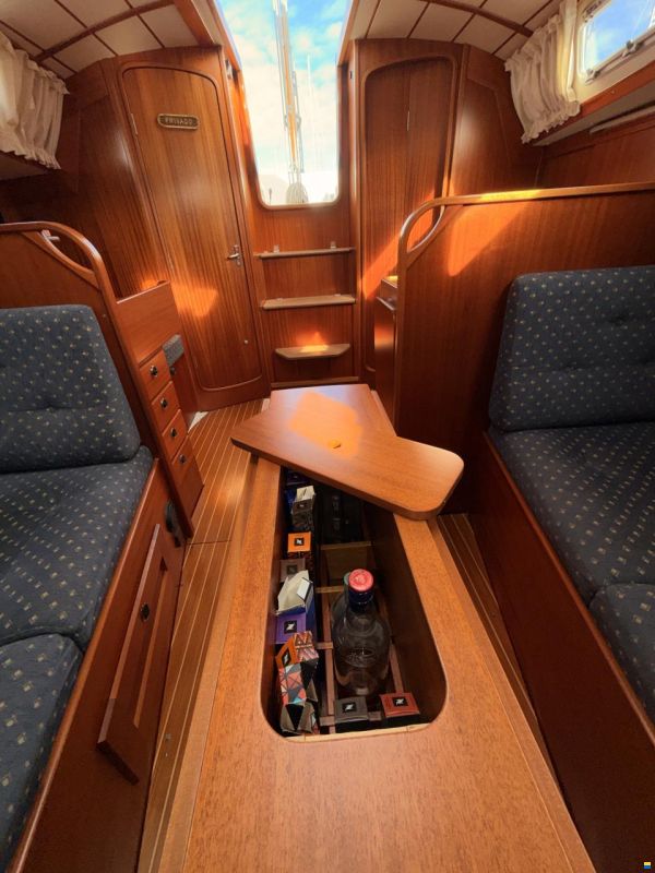 Hallberg-Rassy 31