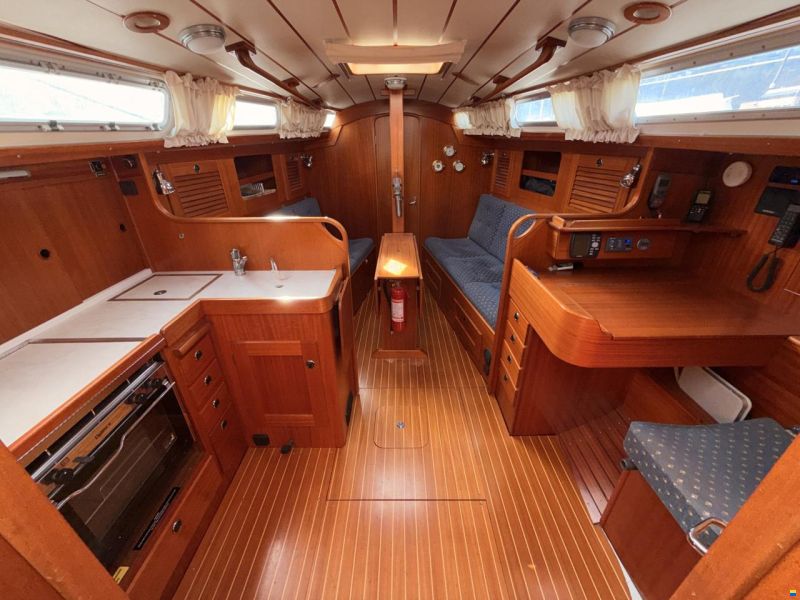 Hallberg-Rassy 31