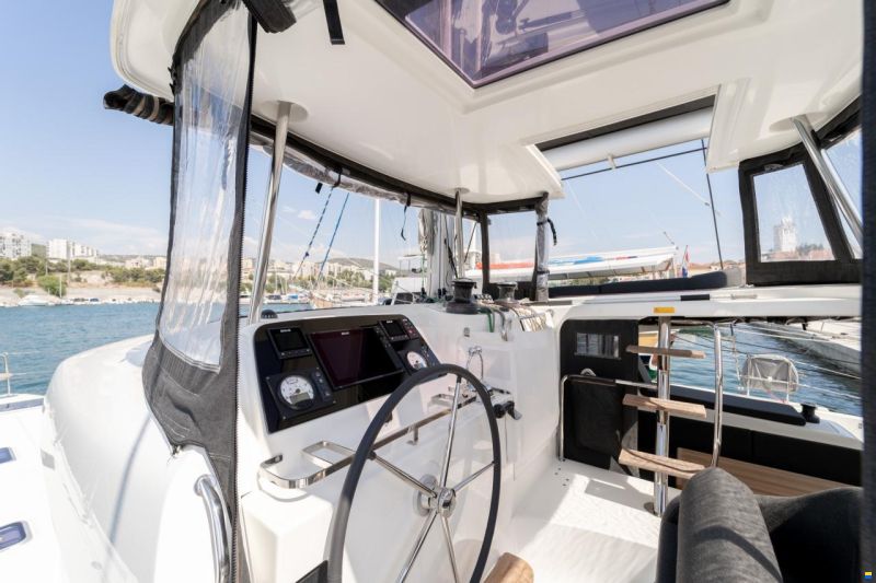 Lagoon 42 NEO