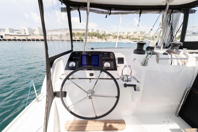 Lagoon 42 NEO