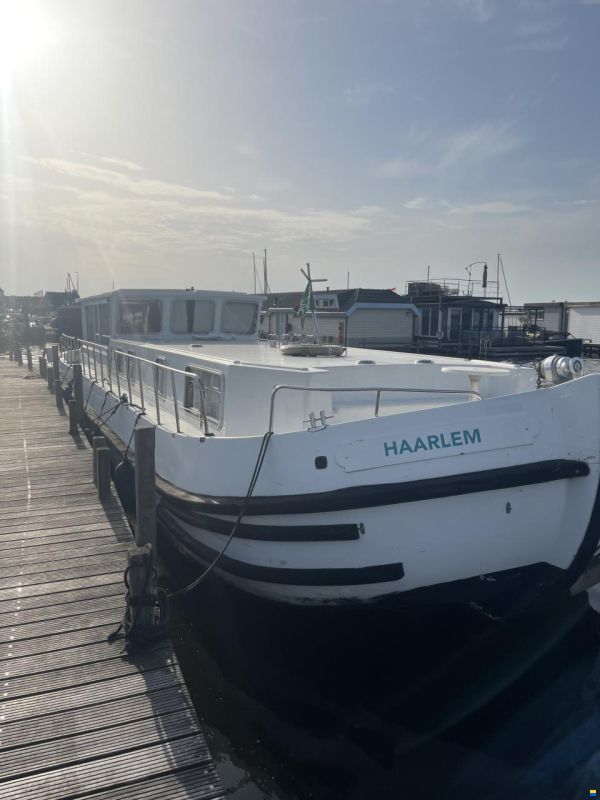 Locaboat 1500R