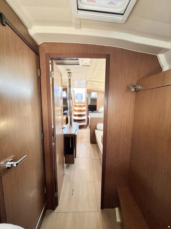 Beneteau Oceanis 41.1
