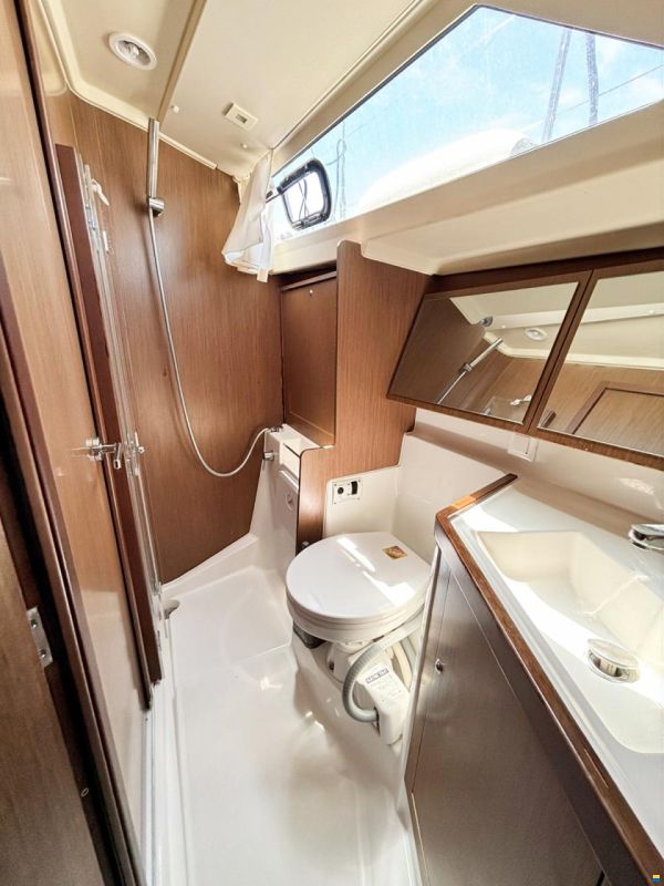 Beneteau Oceanis 41.1