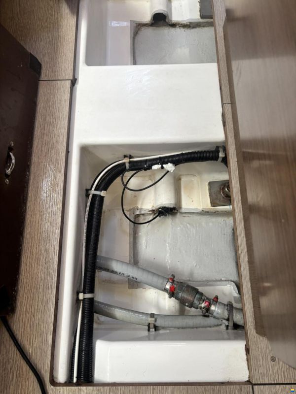 Beneteau Oceanis 41.1