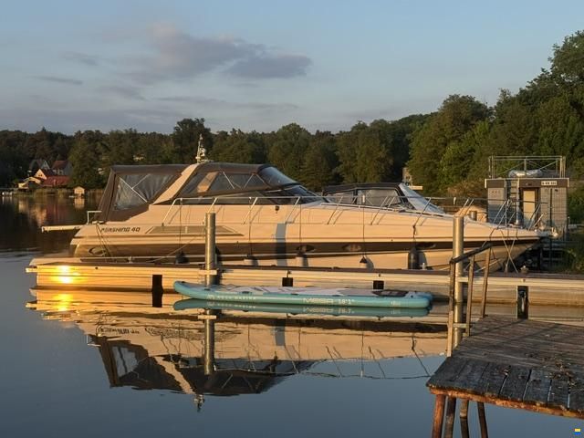 Pershing 40