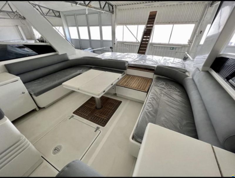 Pershing 40