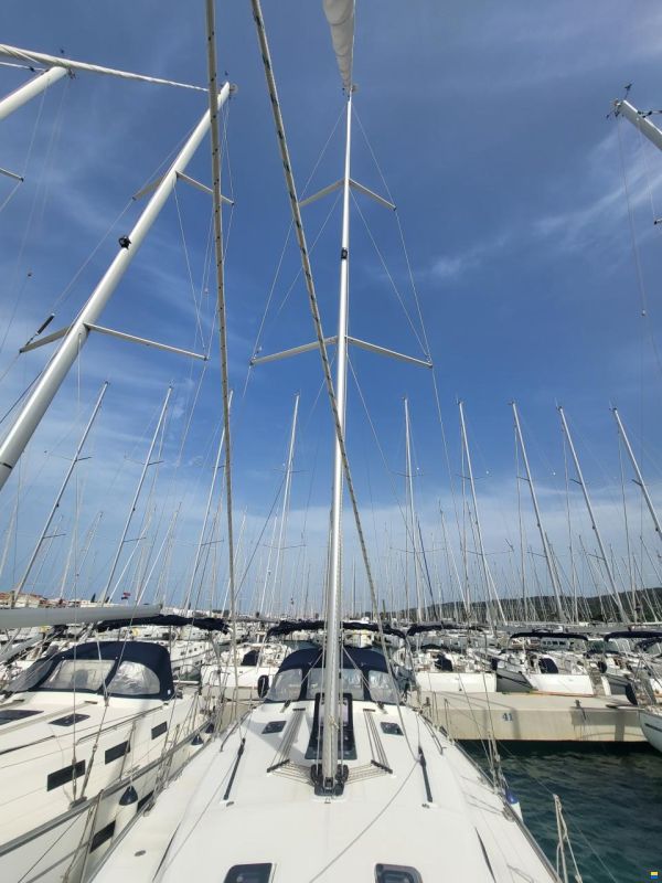 Bavaria CRUISER 45