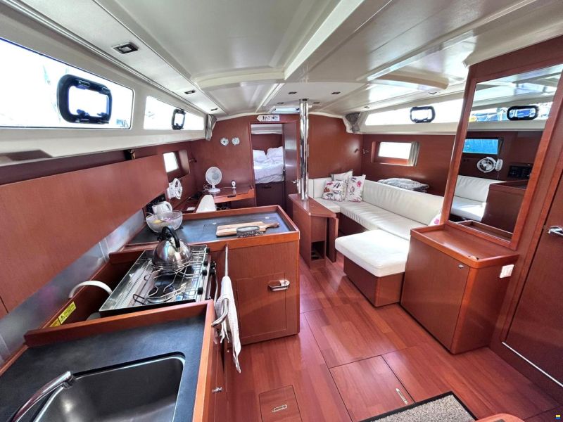 Beneteau Oceanis 41.1