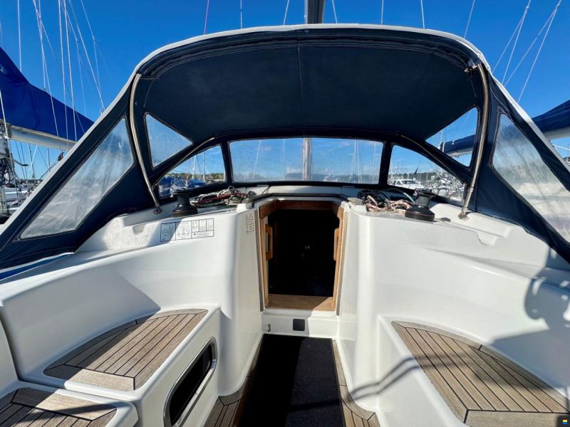 Hanse 370