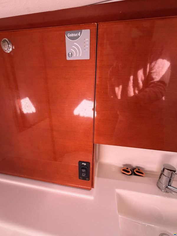Hanse 370