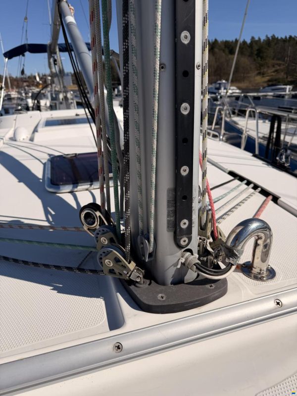 Hanse 370