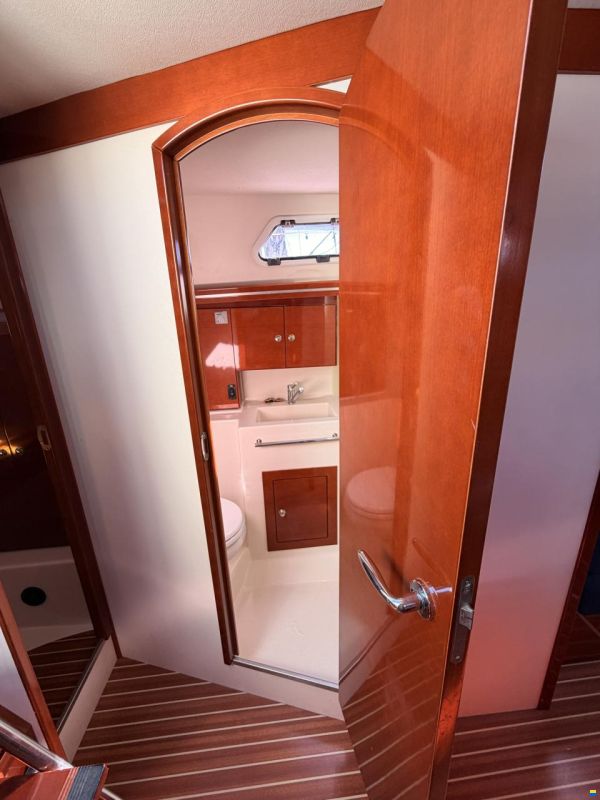 Hanse 370
