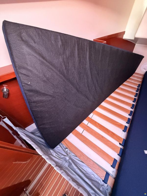 Hanse 370
