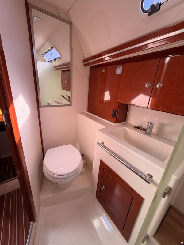 Hanse 370