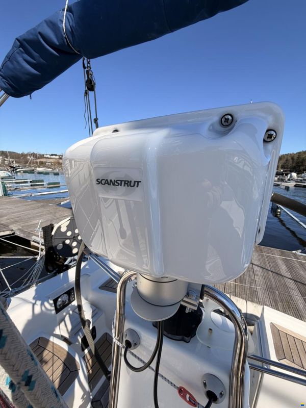 Hanse 370