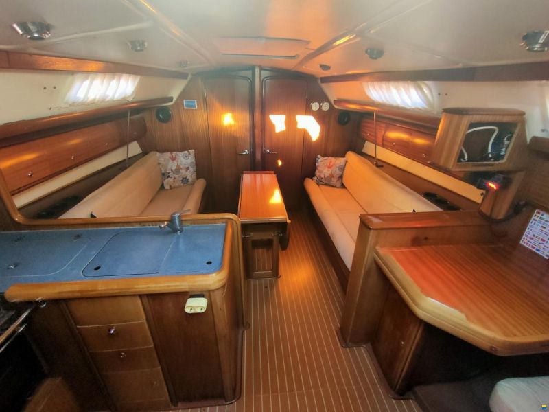 Bavaria Cruiser 36