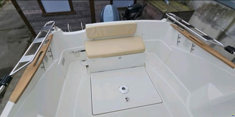 Beneteau Antares 6.80