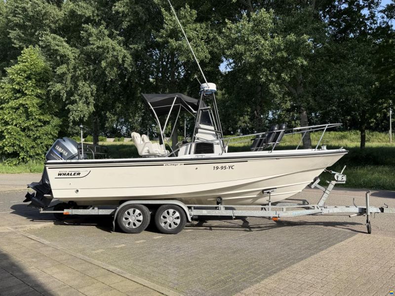 Boston Whaler Outrage 21