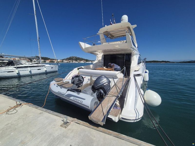 Azimut 53 FLY