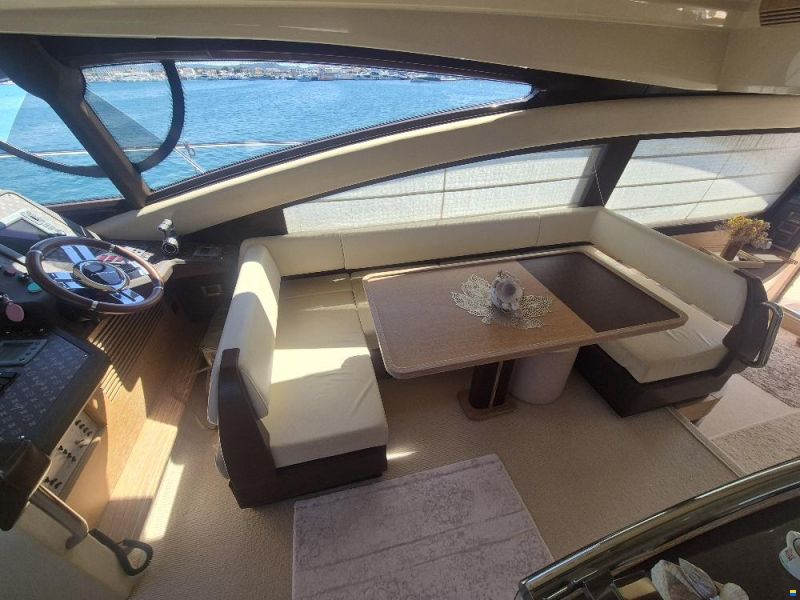 Azimut 53 FLY