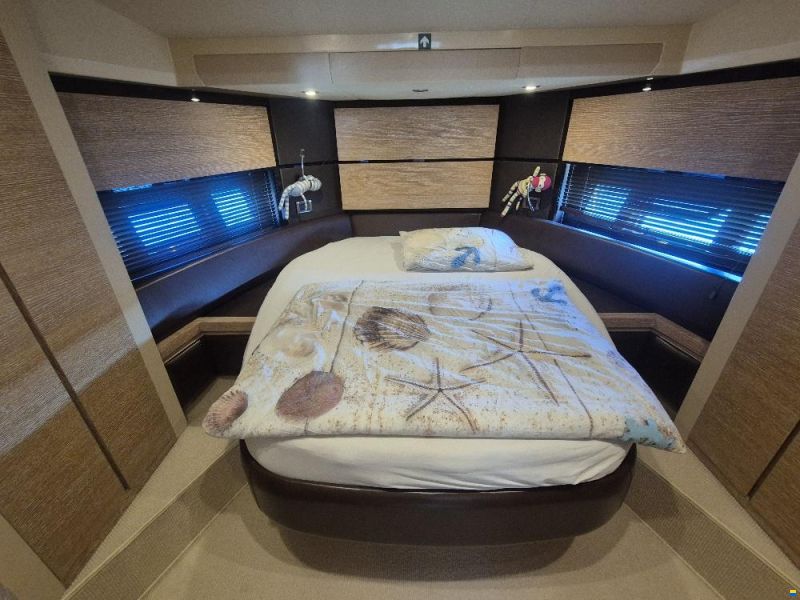 Azimut 53 FLY