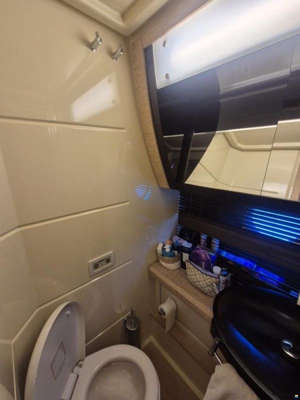 Azimut 53 FLY