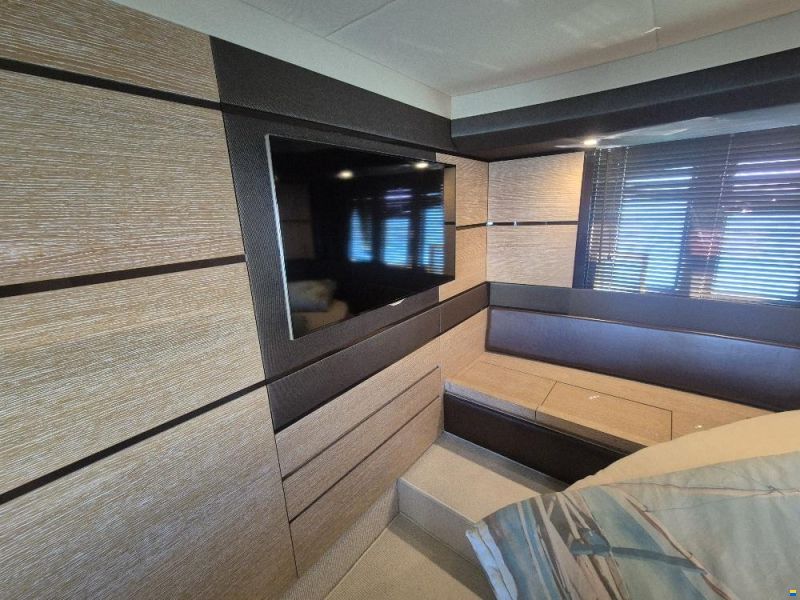 Azimut 53 FLY