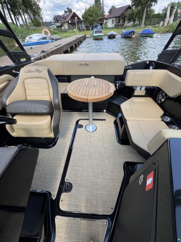 Sea Ray 190 SPX