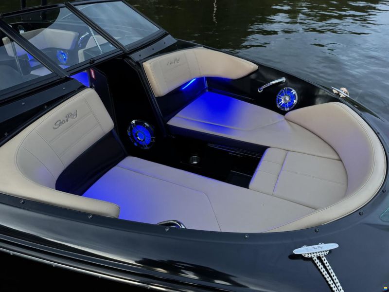 Sea Ray 190 SPX