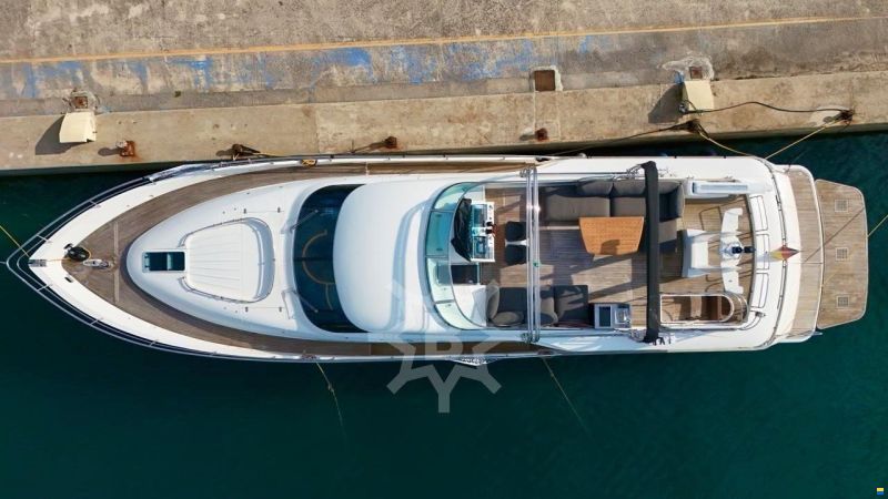 Fairline SQUADRON 74