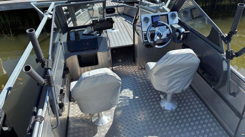 SilverYacht Shark BRx