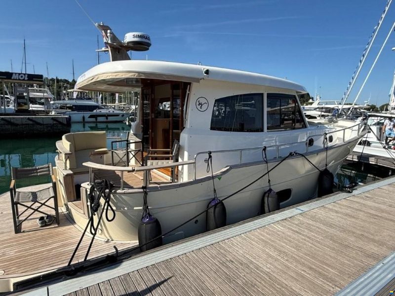 Sasga Yachts Menorquin 35