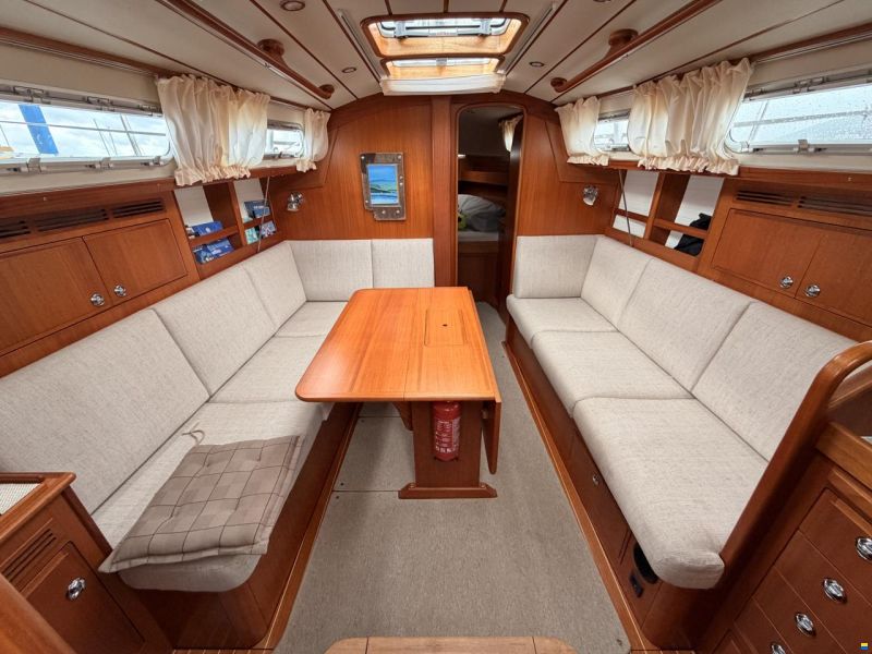 Hallberg-Rassy 310