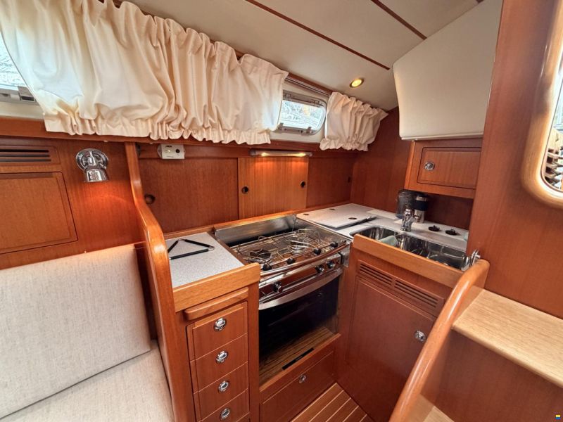 Hallberg-Rassy 310