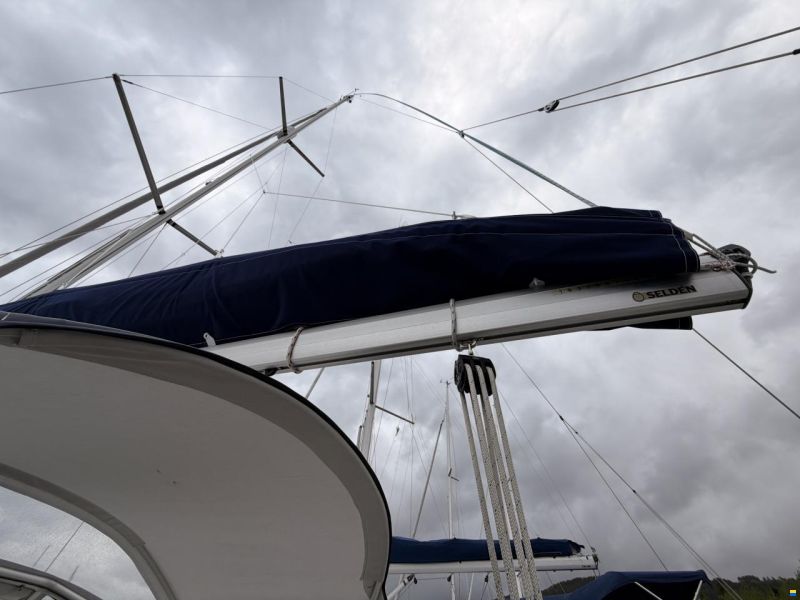 Hallberg-Rassy 310