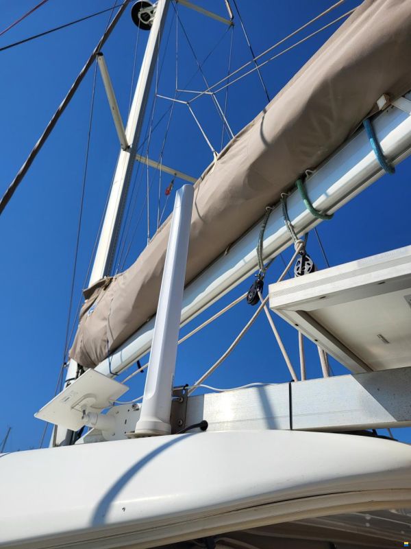 Lagoon 39