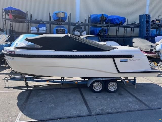 Aqua24 690 Tender
