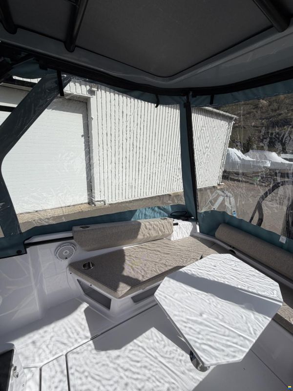 Axopar 25 Cross-Top
