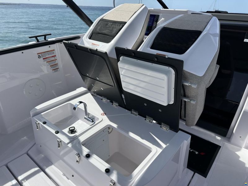 Axopar 25 Cross-Top