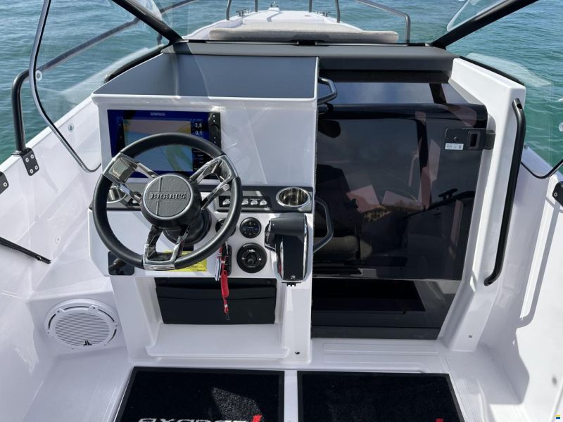 Axopar 25 Cross-Top