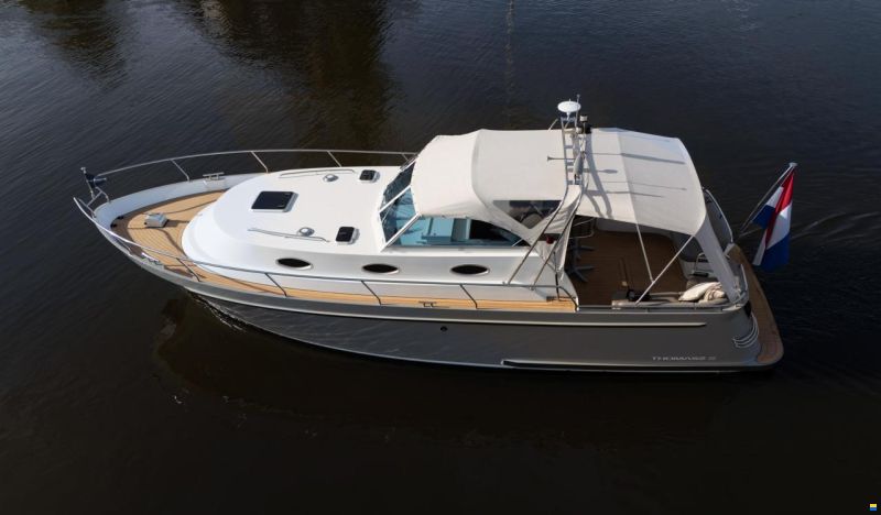 Thomasz Tristan 32 Cabrio