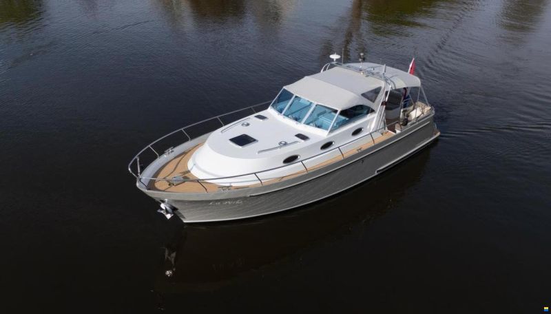 Thomasz Tristan 32 Cabrio