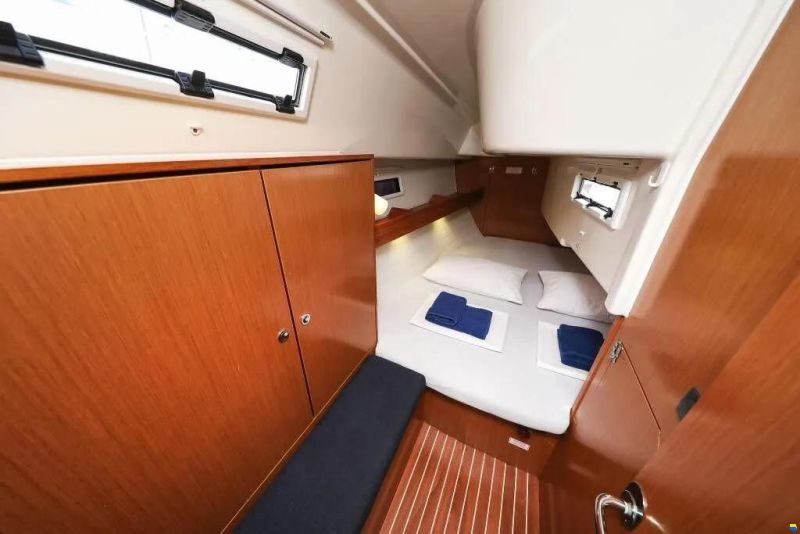 Bavaria Cruiser 32