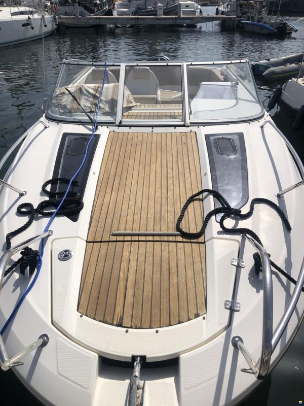 Jeanneau Cap Camarat 7.5 DC