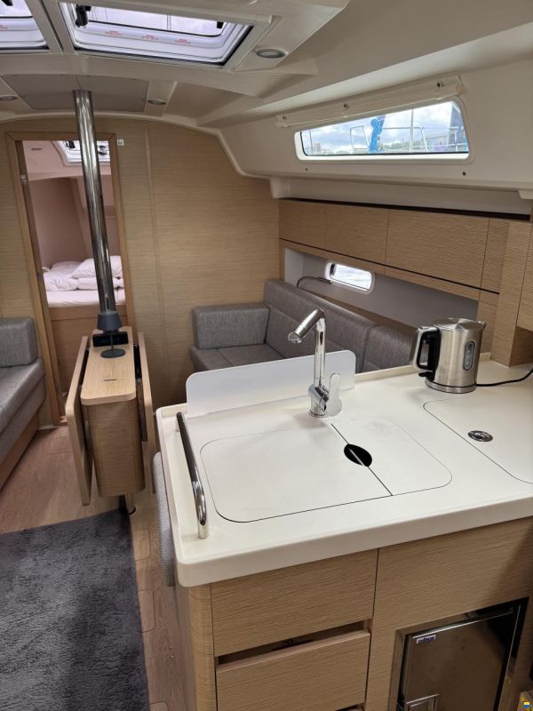 Hanse 348