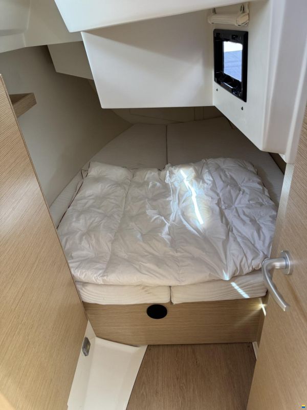 Hanse 348