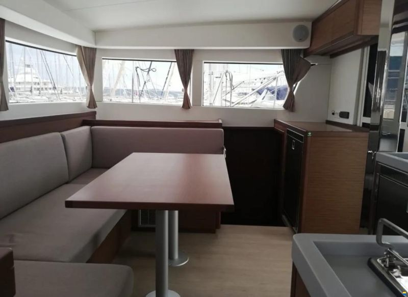 Lagoon 40