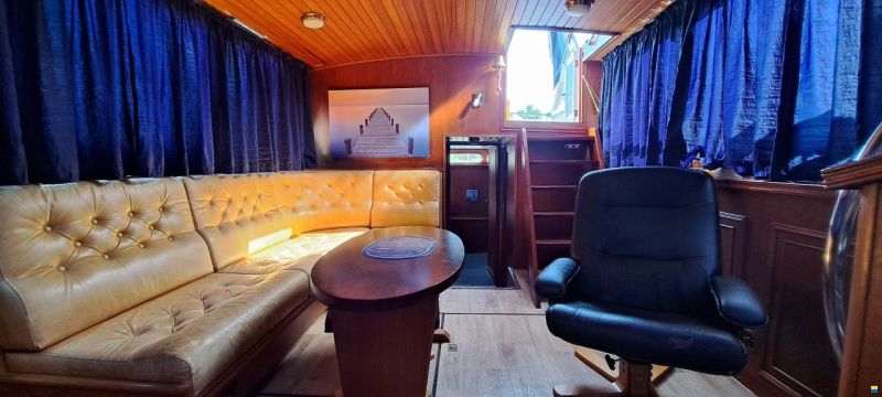 Van der Valk 1200